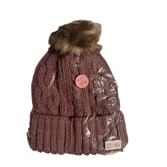 Cable Knit Fur Pom Beanie Toboggan Hat Mauve‎ Brand New - Picture 4 of 4